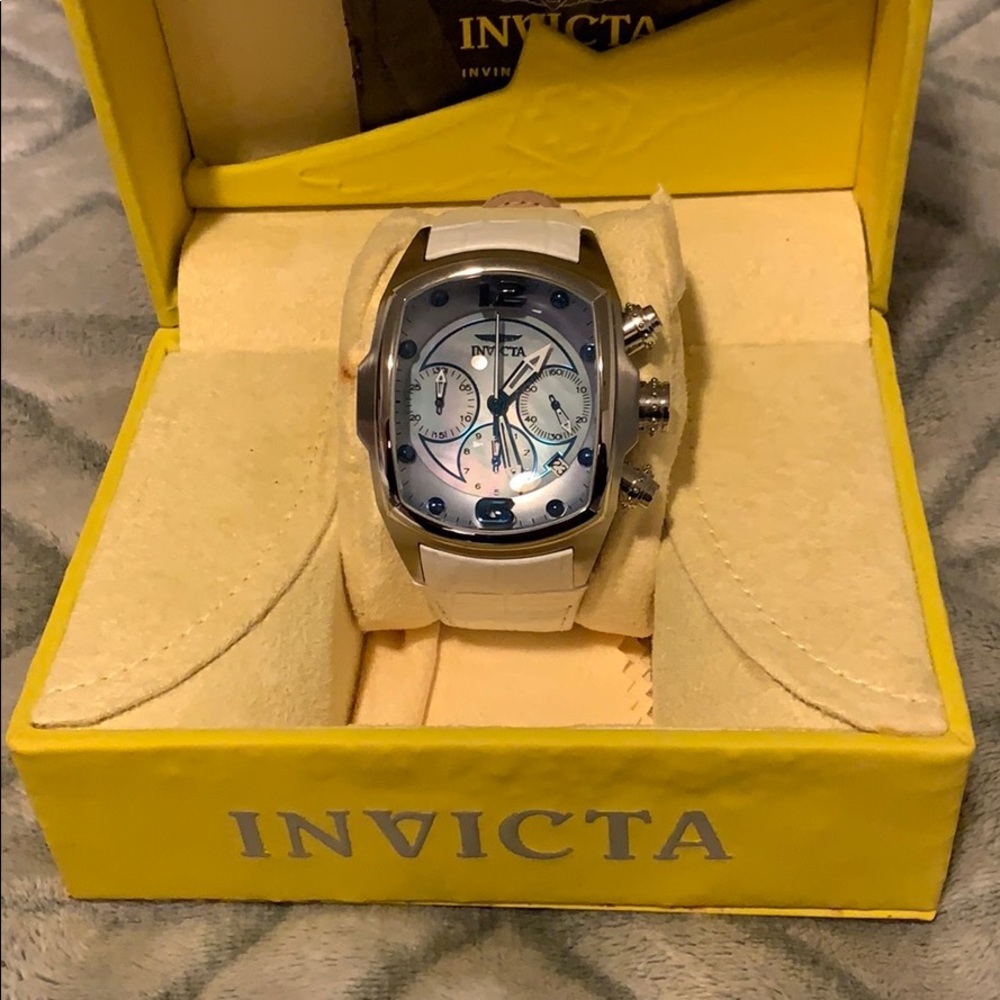 Invicta Watch - Picture 2 of 2